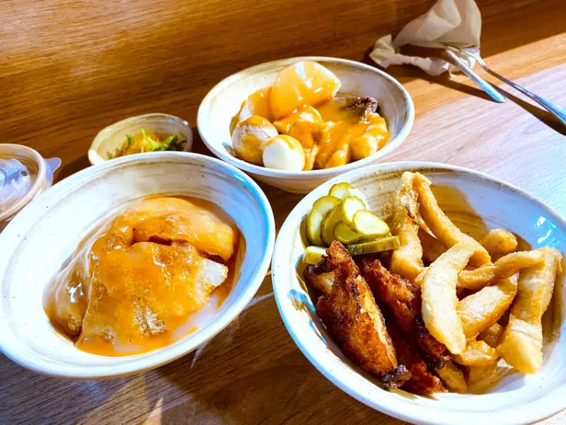 【台中 小吃】木村爺爺 (福科店)，薄皮脆肉圓搭配紅糟肉餡讚！丸子湯濃濃的蔬菜精華推薦