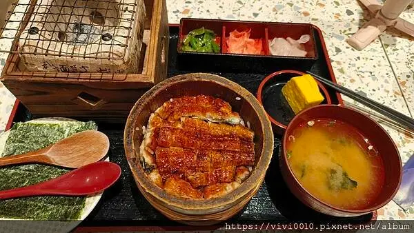 台中.東區-大江戶町鰻屋-Lalaport 3號店，日本職人精神與到台灣原產鰻魚，碰撞出的在地食材好美味!