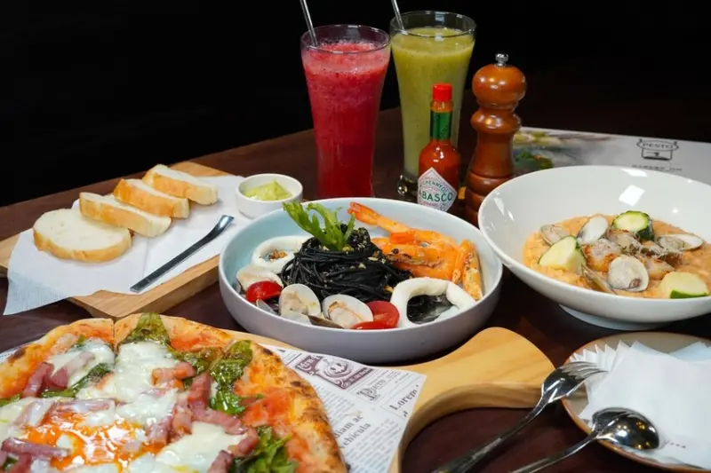 桃園美食｜默爾 pasta pizza 絕佳的披薩、拉麵、義大利麵及蔬食選擇 聚餐、約會、慶生首選