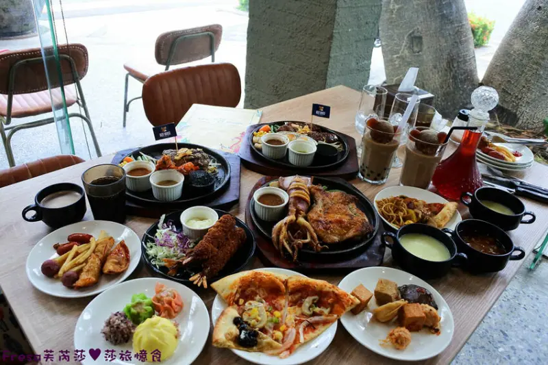 台南牛排【牛室炙燒牛排（台南海安店）】春牛雙囍套餐好評推薦！熱炒披薩港點冰品吃到飽！雞腿魷魚海陸饗宴│花園夜市│團體聚餐│北區美食 - Fresa芙芮莎♥莎旅憶食