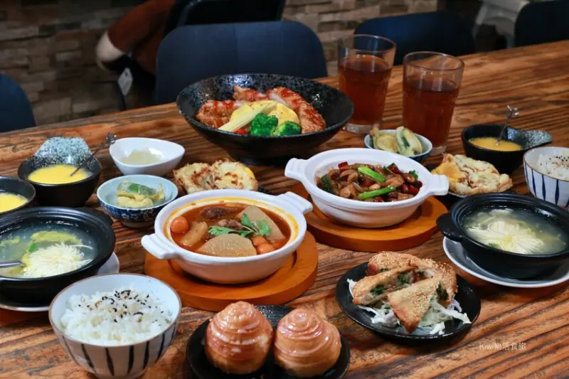 員林美食富味美之家︱彰化員林平價美食中式個人套餐推薦宮保雞丁特餐.秘製紅燒牛腩煲特餐.日式豬排蛋包飯，