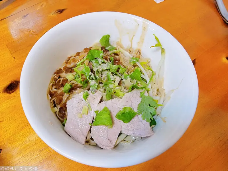 【新北市三芝區】客家麵食館｜近全聯｜有免費停車場