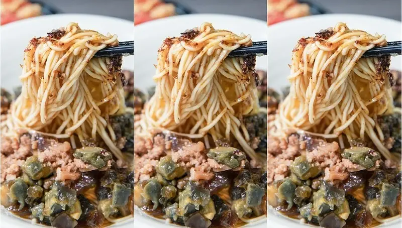 【台北捷運美食-市政府站小吃】新娘子麵館（忠孝店）.眷村滋味.皮蛋乾麵一口入魂.