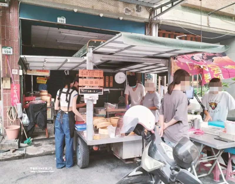 五甲在地人必推必買 來一籠湯包 手工鮮肉湯包 好吃到幸福湧上心頭