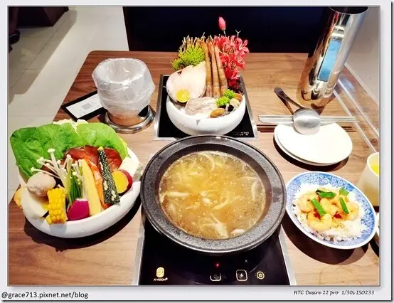 [食]台北松江南京站 萬客什鍋 台北長安東店 石頭火鍋及各種特選湯頭 營業到凌晨三點