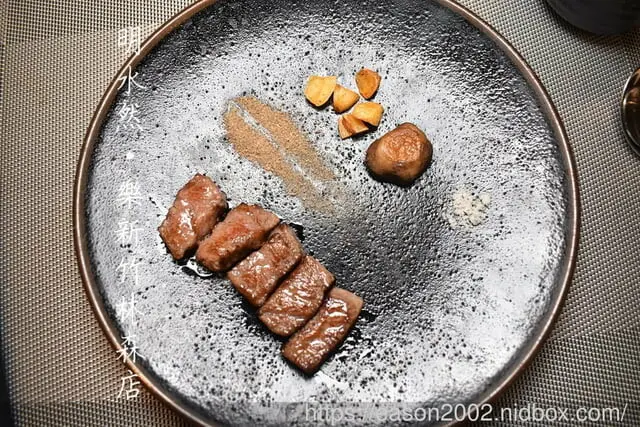 台北一位難求的爆紅鐵板燒插旗在新竹囉～主打龍蝦三吃、A5和牛超高CP值無菜單推薦 | 明水然・樂