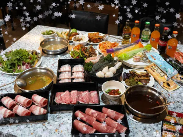 羽葉麻辣火鍋身分證字號有2、6、5任一數字，平日第二人65折。 - 鯨吞饞石