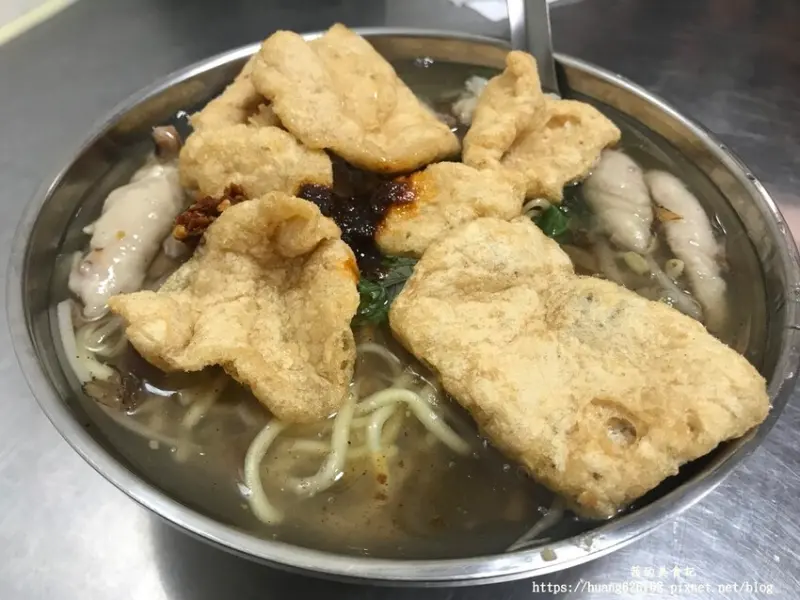 【新北三重區】三重美食『三重力行路魷魚羹』辣沙茶醬都是自製的~