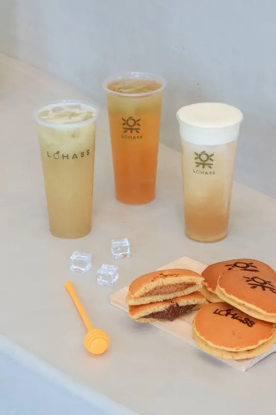 桃園中壢主打新鮮水果的手搖飲料 還能吃到手作口感的銅鑼燒