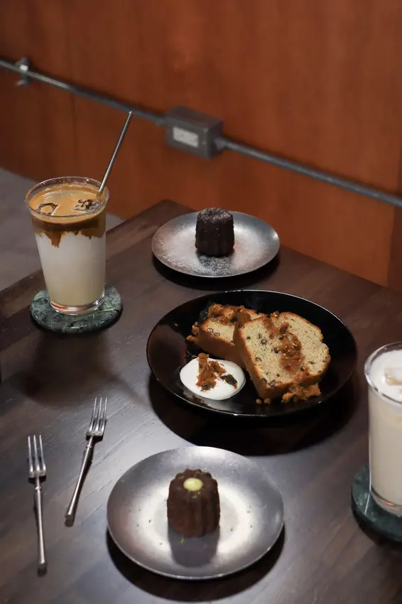 中山國小超帥氣深夜咖啡廳 還有超好吃的肉鬆磅蛋糕