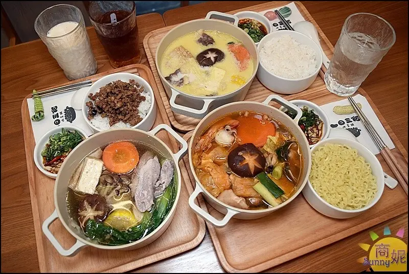 一日三食。嶺東平價鍋物168元起飲料霜淇淋吃到飽!無印風裝潢免服務費好停車-商妮吃喝遊樂