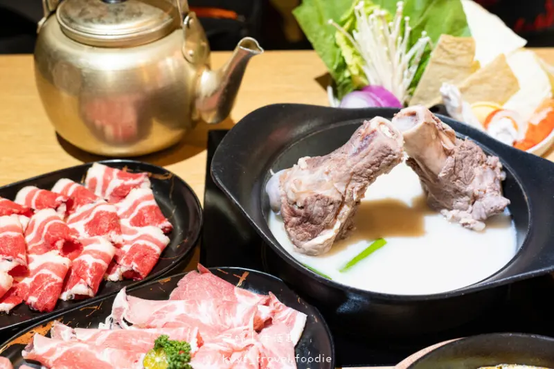 【大邱骨道mini韓式精緻鍋物】一鍋三吃！桃園韓式料理推薦，用餐享自助吧吃到飽，桃園火車站美食推薦│菜單