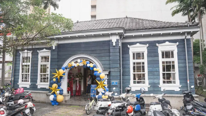 宜蘭人有口福了！皮皮手作千層插旗宜蘭，限定版蝶豆花「海洋千層」酸甜好滋味