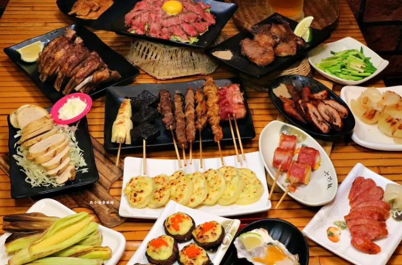 達卡廣式燒烤吧‧真實材真功夫就是要這味，燒烤越吃越唰嘴，單人消費500另加39生啤酒無限暢飲 - 敦 小 蓮の食旅錄