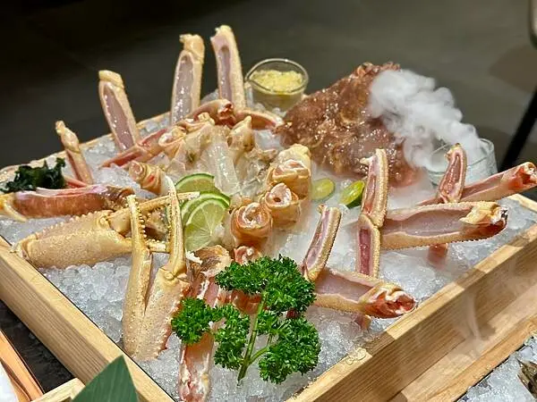 [大直美食] 明粵 頂級粵式海鮮鍋物 松葉蟹 和牛 高檔港式火鍋 大直新開幕NOKE忠泰樂生活餐廳 #劍南路美食 @