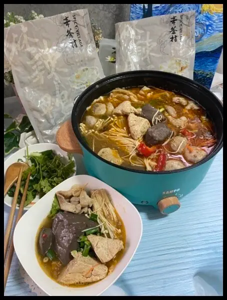 【宅配美食推薦】【當你享饗辛釜村，就會想想幸福村】軟綿細緻的臭豆腐、Q彈滑嫩的鴨血，打造耐人尋味的經