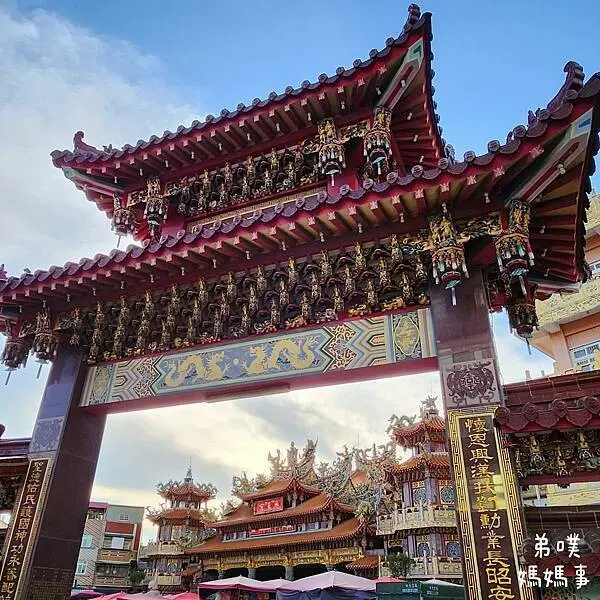 【雲林‧四湖】四湖參天宮廟前周邊美食：吉品烤玉米、廟前烤肉、阿丁傳統豆花圓仔冰（四湖夜市）