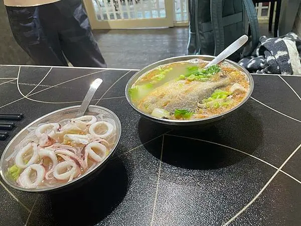 基隆市中正區基隆-八斗子漁港旁，冰店還有賣尚青的海鮮料理-冰點