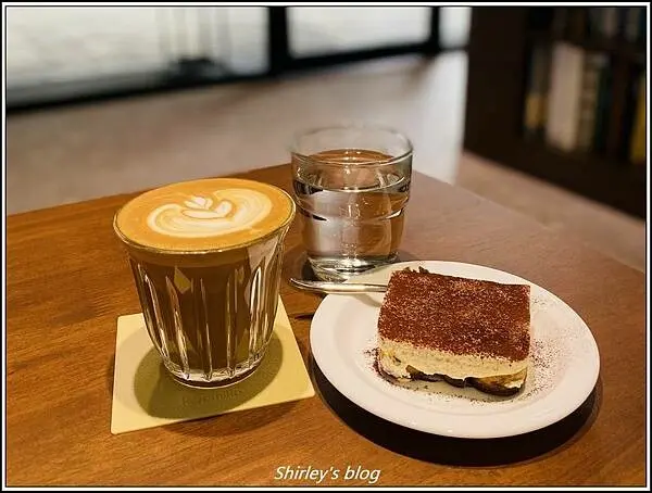 新北淡水 ‧ Longleg Coffee Roasters(咖啡/甜點/淡水新市鎮/海洋都心)