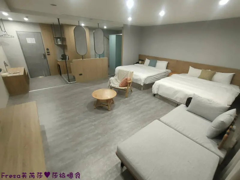 南投住宿【集集鐵道行旅】集集火車站旁質感飯店火車元素.超大寬敞房型山景視野超棒│泡麵餅乾宵夜吃到飽│集集飯店 - Fresa芙芮莎♥莎旅憶食