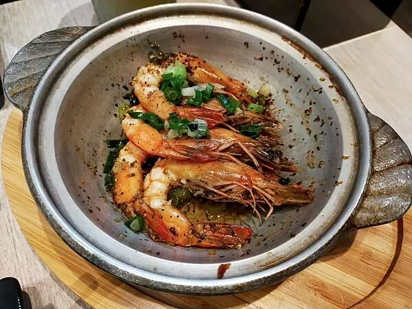 台中大魯閣新時代廣場~hot7鐵板燒~點主餐~白飯+滷肉醬汁吃到飽~