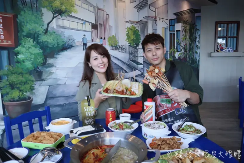 新竹火鍋推薦馬路邊邊串串香！主打懷舊復古風格、四川成都知名麻辣串串香火鍋品牌在新竹插旗