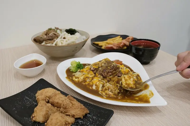 【桃園八德美食】二代目久留米，「日本烏龍冷麵」清爽消暑，搭配特調醬汁很對味~來自日籍老闆的日本家庭料理，平價又美味！（咖哩/烏龍麵/焗烤/丼飯）