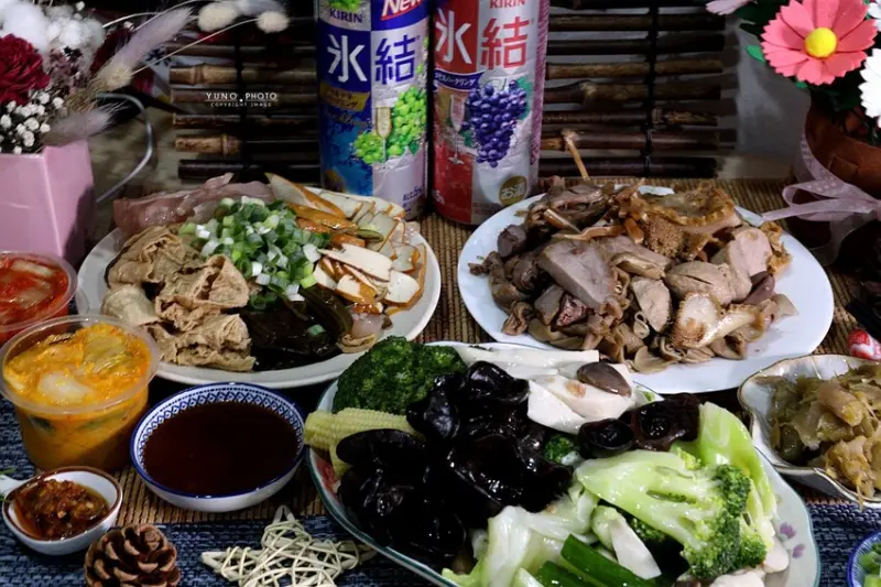 超過40種食材可以選擇 獨家祕方滷製 開胃清爽 讓人一吃就上癮【台中冷滷味推薦】