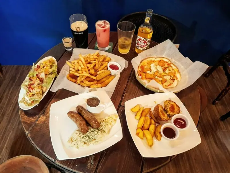 【美食】「Seven Heads 英式餐酒館 新莊店」新莊餐酒館推薦，新莊聚餐推薦、新莊美食推薦