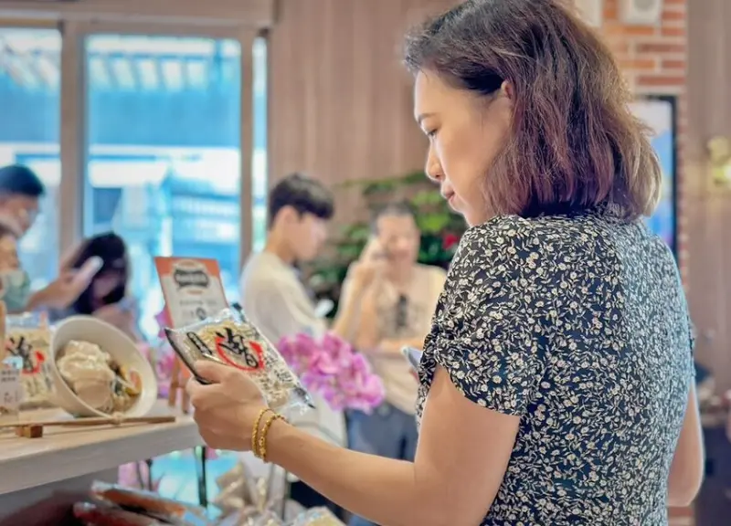 宜蘭美食｜PaMi曾拌麵宜蘭館｜曾拌麵實體麵鋪，就在虎牌米粉那個年代觀光工廠旁