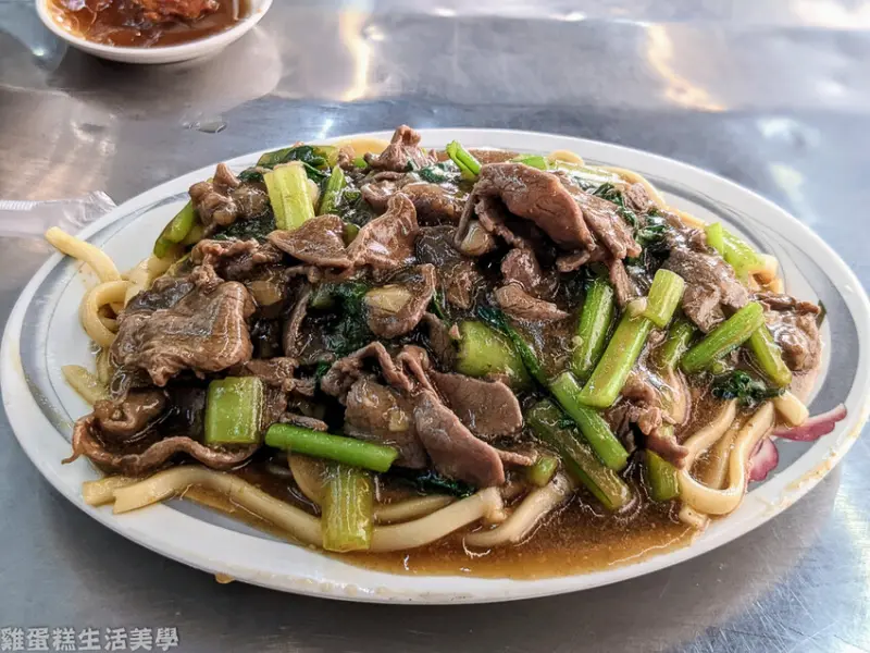 【高雄食記】倆伯羊肉 - 鳳山60年老字號羊肉店，生意超級好