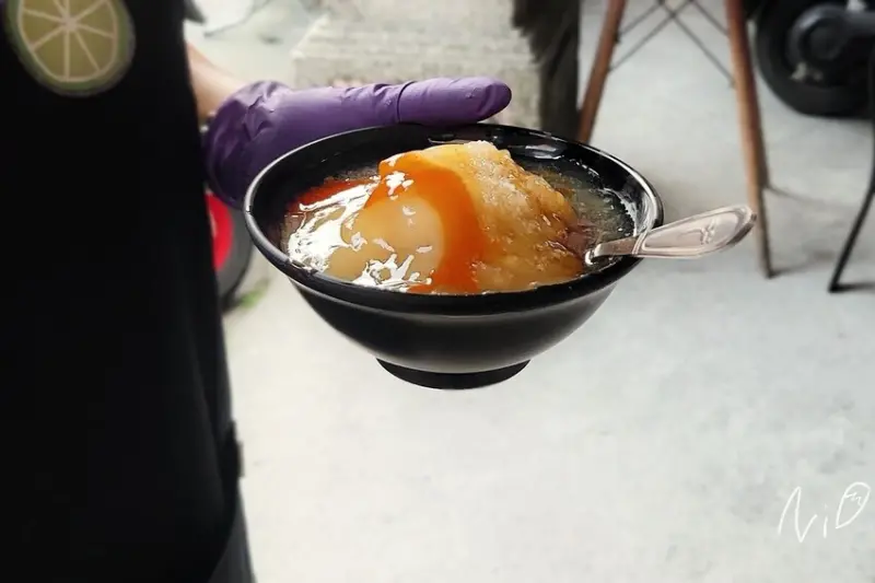 [嘉義東區]豐傳統肉圓。低溫油泡肉圓搭配甜滋滋米漿和醬油膏。扎實口感的肉圓皮我尬意! #嘉義東市場美食