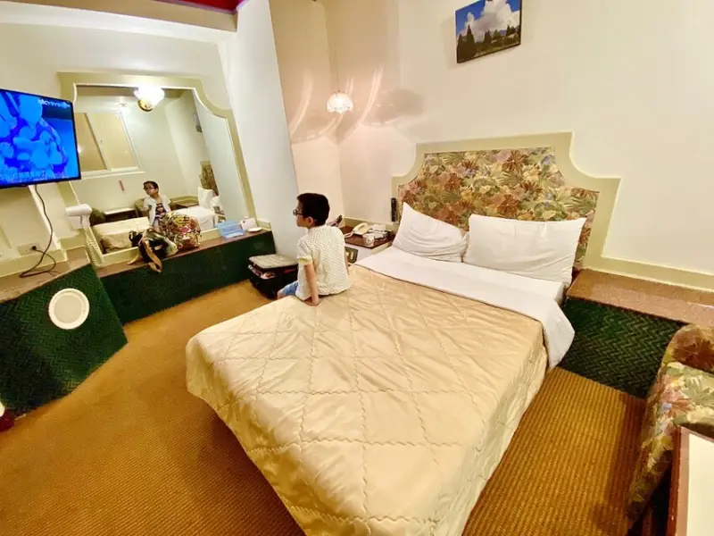 台中豐原平價住宿推薦 二星級真正好旅店 便利至上豐原車站附近最佳選擇