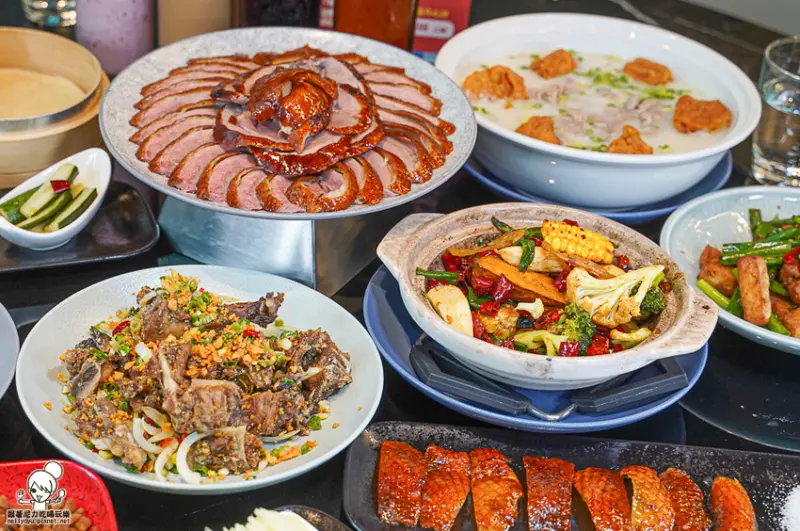 高雄片皮櫻桃烤鴨、功夫中式料理聚餐吃美食推薦 享鴨 烤鴨與中華料理 X 小聚餐、大聚會多人用餐能輕鬆吃烤鴨一整桌澎派功夫料理 - 跟著尼力吃喝玩樂＆親子生活