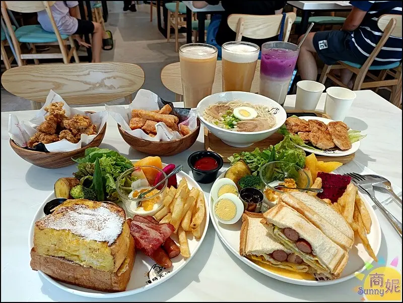 台中超值早午餐豐盛擺盤百元出頭!免服務費不限時更加分-商妮吃喝遊樂