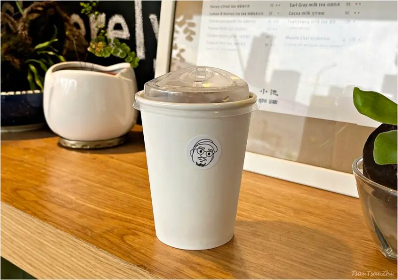 [台北大同]小池咖啡|街角的咖啡廳，提供平價好喝的外帶咖啡與甜點輕食