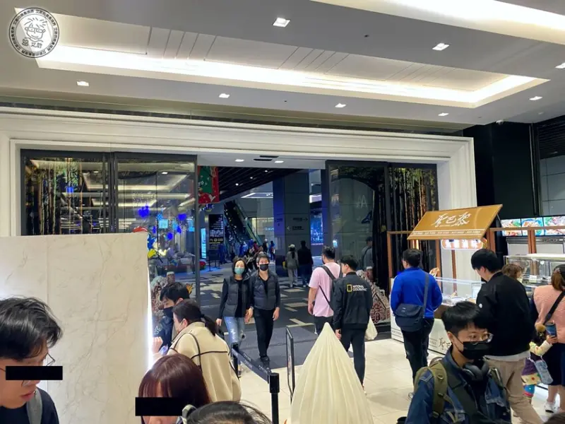 台北市南港區【 南港茶餐廳 】沒想到在台灣就能吃到香港老師傅的味道，1個人也可以吃到好吃的香港打邊爐，旺角牛肉香菜