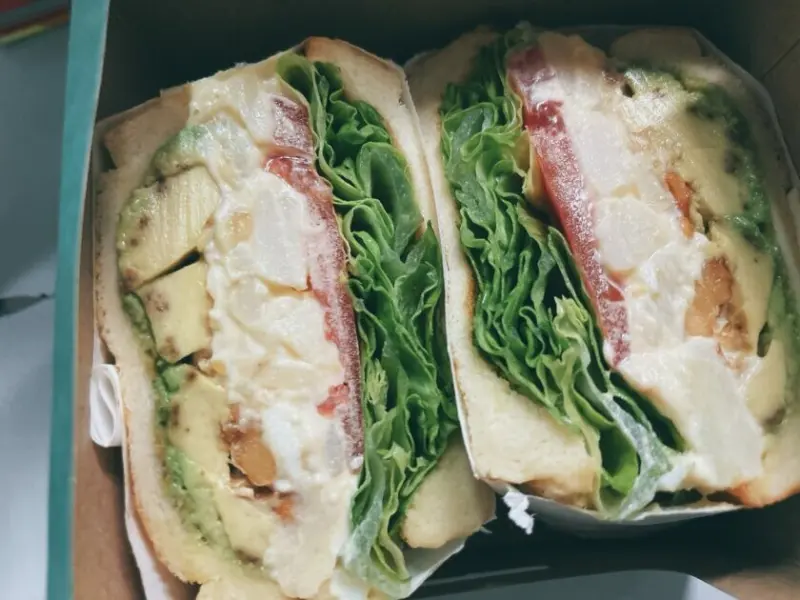 台北信義｜Happiness Day美味開啟！層次感十足的酪梨洋芋三明治 | Beauty Update