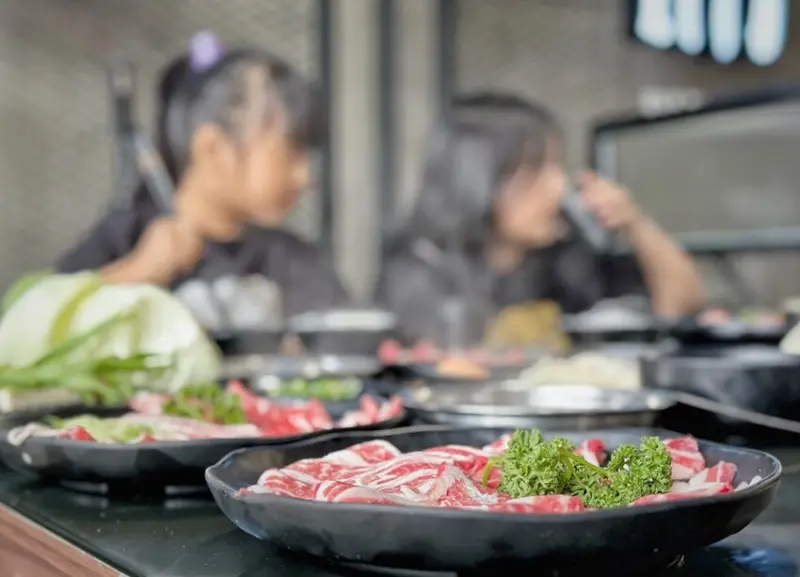 桃園鍋物｜中壢鍋物｜高鼎屋鍋物，獨享個人鍋物再享冰品飲品自助吧無限吃