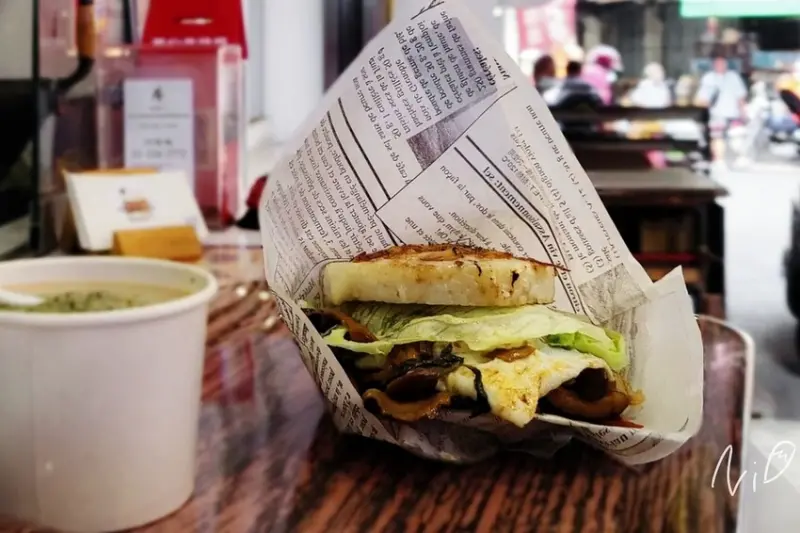 [嘉義東區]香吉士蔬食小站。最熱銷塔香菇菇黃金乳酪堡&滿滿玉米濃湯(已歇業)