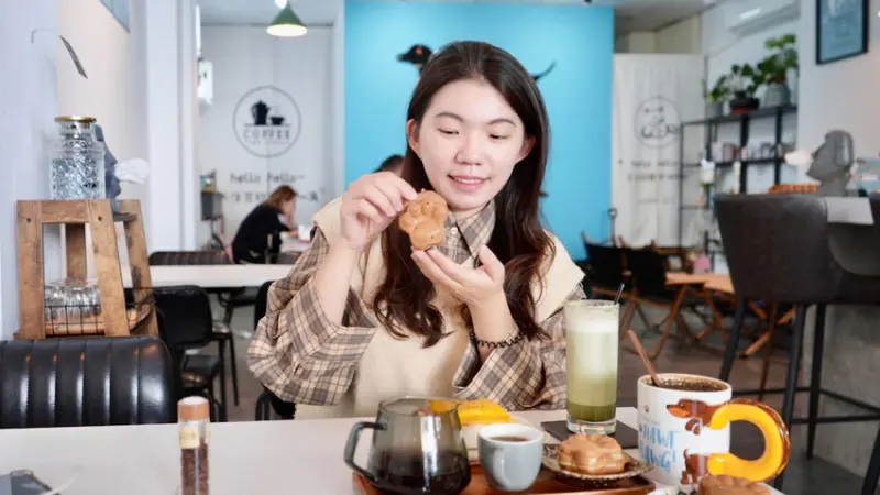 台中市中區[台中美食] 無敵咖啡Woody Cafe｜咖啡控激推！巷弄咖啡廳「手沖咖啡只要70元」