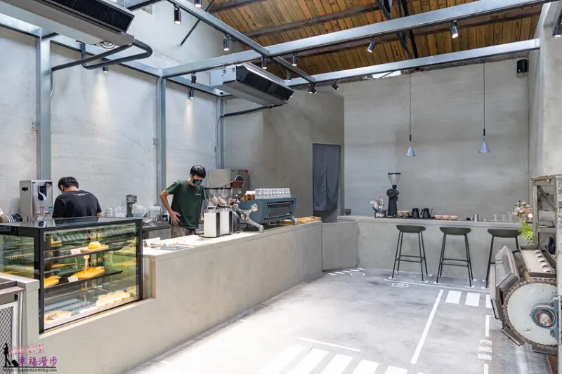 養真民珠CAFE|北斗鎮彰化縣–老牌龍口粉絲倉庫改建的咖啡廳，帶點韓系清新工業風格