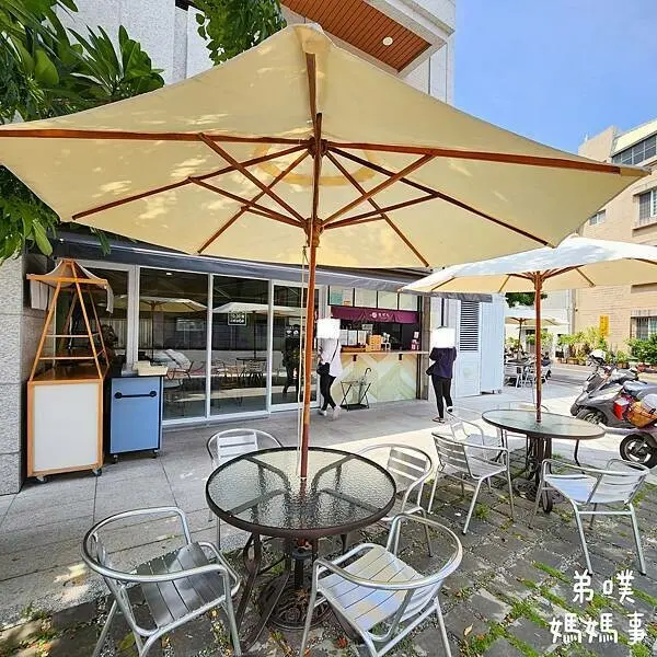 【高雄‧鳳山】簡單吃三福店│一二樓用餐空間，餐點種類超多樣，早午餐吃起來!