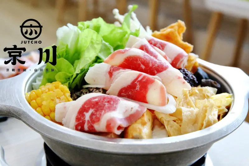京川鍋物逢甲店，逢甲商圈超高CP值火鍋，$168起自助吧吃到飽，小資族學生族的最愛！