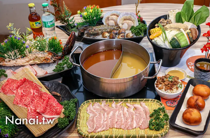 這家橘子火鍋湯底升級不加價，八種湯底任選！點麻辣鍋、鴨血、豆腐加到爽～還有飲料 滷肉飯 冰淇淋 甜點自助吧吃到飽