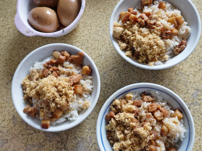 嘉義朴子—油飯、米糕店｜微笑、親切、快樂 在地人帶路無名米糕｜南通路