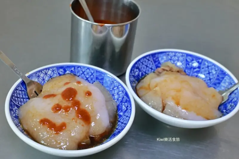 水里董家三兄弟肉圓(四弟的店)︱南投水里銅板小吃，董家肉圓老店還有免費湯喝！近二坪大觀冰店.水里蛇窯陶