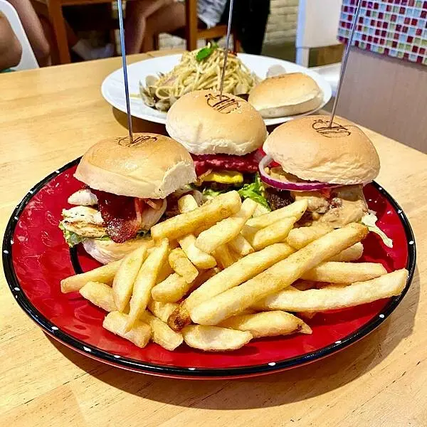 桃園後站好吃美式漢堡‧三味迷你堡一次多重享受