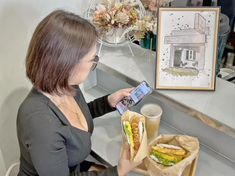 南投美食｜埔里美食｜製飯糰｜想不到手握飯糰店也能這麼文青，重點是飯糰超好吃！