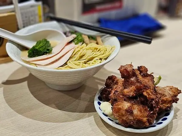 (胖樺食記)台北大安區公館商圈美食「吉天元」/雞白湯拉麵松露